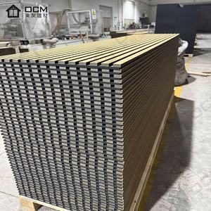 Panneaux acoustiques en <span class=keywords><strong>bois</strong></span> à lattes OCM avec <span class=keywords><strong>fibre</strong></span> <span class=keywords><strong>de</strong></span> polyester MDF pour l'insonorisation des chambres d'hôpital, décoration intérieure moderne - Product Image 4