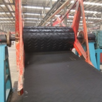 Nouvelle bande transporteuse en caoutchouc à chevrons résistante à la chaleur EP400/2 pour concasseur de pierres minier, pour usine de fabrication