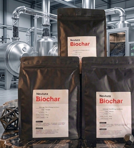 Le biochar de haute qualité améliore la structure du sol, augmente la rétention des nutriments et favorise une agriculture saine et durable. - Product Image 1