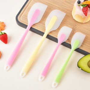 Spatule <span class=keywords><strong>de</strong></span> pâtisserie et racloir à bol Premium Maryse pour ensemble <span class=keywords><strong>de</strong></span> spatules à gâteau en caoutchouc personnalisées et spatules à retourner en silicone - Product Image 4