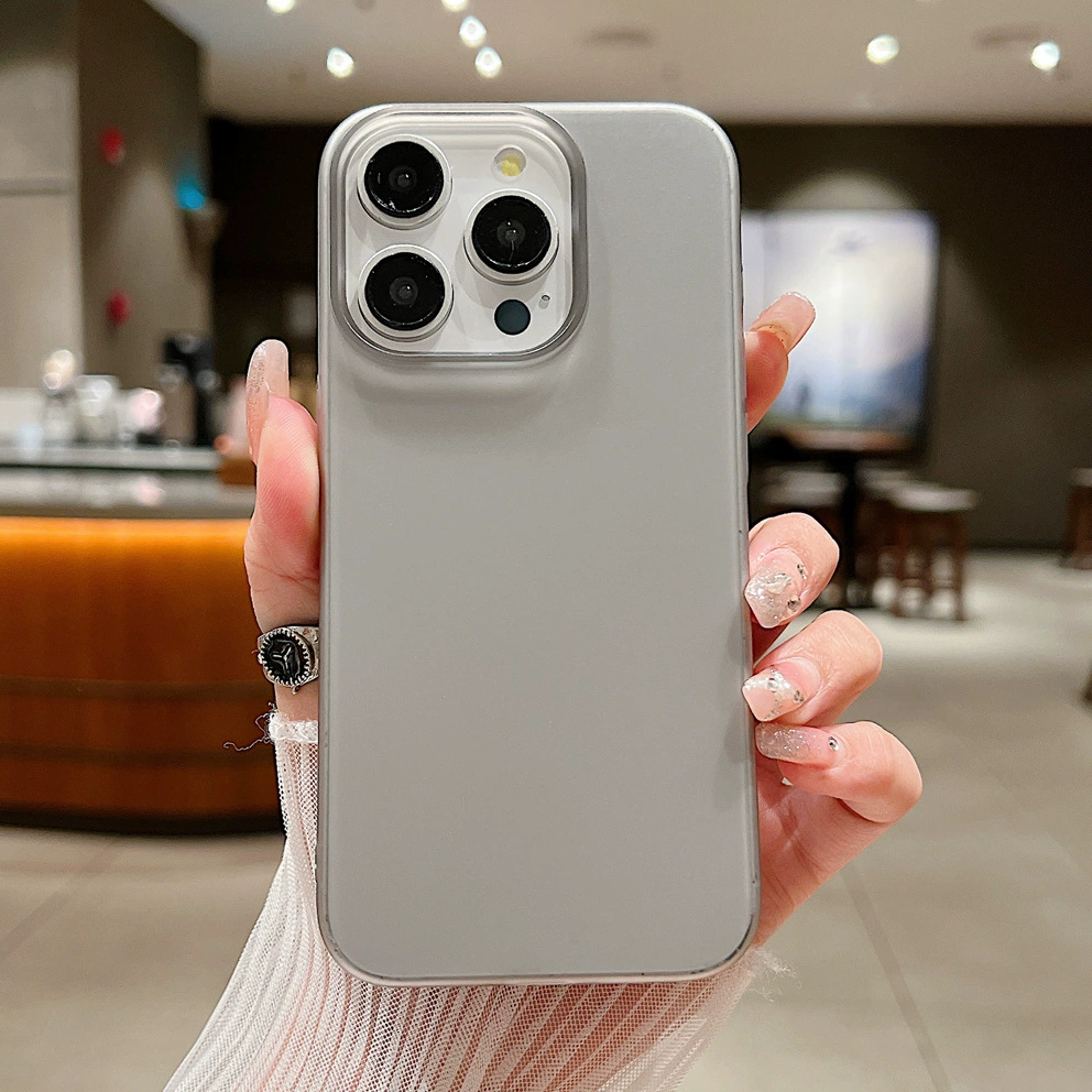 สีเทาเข้ม