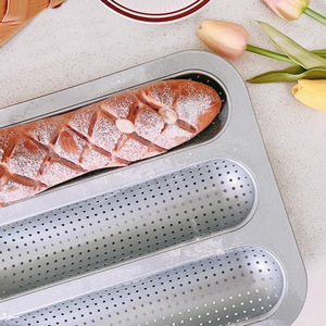 Plaque de cuisson perforée pour pain français, 3 fentes, en acier au carbone, résistante au four, moule à baguette rectangulaire, argent noir - Product Image 2