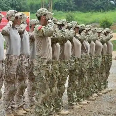 के लिए सैन्य OEM कस्टम Camo लंबी पैदल यात्रा पैंट छलावरण कार्गो पैंट पुरुषों