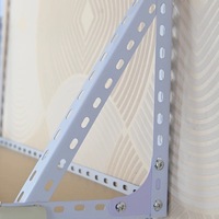 Supports de montage PV personnalisés, haute résistance aux intempéries, quincaillerie en tôle pour systèmes d'énergie solaire