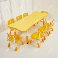 Mobilier préscolaire Mobilier de maternelle Bureaux pour enfants et chaises en plastique Table de jeu en bois pour enfants