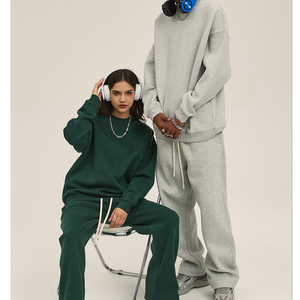 Conjunto de Sudadera y Pantalones Deportivos de Punto para Hombre, Cuello Redondo, Color Sólido, Transpirable, Estampado en Serigrafía, Teñido Liso, para Otoño - Product Image 4