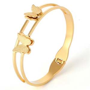 Pulsera de trébol de 4 hojas Gold Femme Acier Inoxydable En Gros Coffret Cadeau Homme Montre Et Heart Bridge Pareja con vibración - Product Image 4