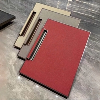 Armoire Modulaire Personnalisable de Luxe en Cuir Écologique Grande Capacité pour Chambre à Coucher