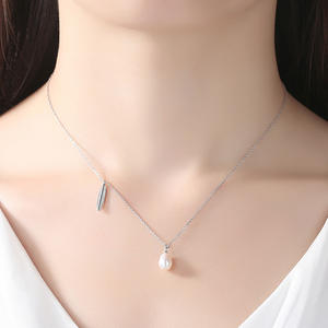 Collier pendentif en argent sterling S925 avec zircone et perle, bijoux plaqués or de luxe à la vente en gros - Product Image 2