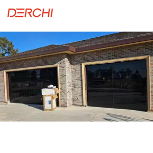 Puerta de Garaje Corredera Superior DERCHI USA, Eléctrica, de 16x8, de Aluminio con Aspecto de Madera, Acero Galvanizado, Espuma de PU, con Ventanas Negras - Product Image 4