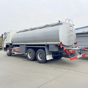 Camion-citerne Sinotruk Howo 6x4 de Chine, 20000 litres, distributeur de carburant, camion de ravitaillement mobile, camion de livraison de carburant et d'huile - Product Image 5