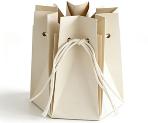 Custom kraft paper shopping bags with handles, eco-friendly and durable, suitable for retail and packaging. - Product Image 3