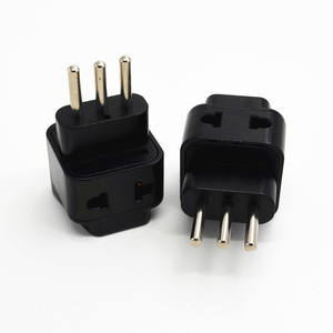 Enchufes de adaptador de enchufe de pared italianos 2 en 1 universales con conexión a tierra UE EE. UU. a Italia Milán Convertidor 3 pines Tipo L 10A 250V Negro - Product Image 1