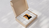 Cajas de Envío Personalizadas de Fábrica Nova, Muestra Gratuita, Embalaje de Correo, Impresión de Ropa, Cajas de Cartón Corrugado Personalizadas para Pelucas con Logotipo