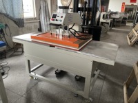 Presse à Chaud Pneumatique Compacte à Rembobinage Automatique pour Sublimation, Idéale pour l'Impression de Petits T-Shirts, Casquettes, Tasses, Facile à Utiliser en Boutique