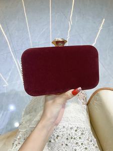 Grande pochette pour femme en velours, sac de soirée, sac à bandoulière, sac à chaîne détachable, sac de fête élégant, sac à main en strass - Product Image 6