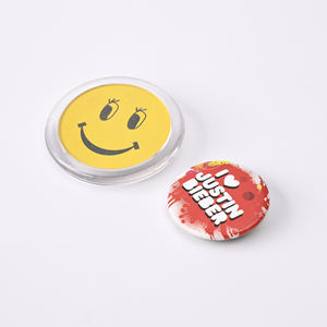 เข็มกลัดยิ้มน่ารักทรงกลมสีเหลืองฉันรักจัสตินบีเบอร์สั่งทำจากโรงงานขายส่งและขายปลีก - Product Image 2