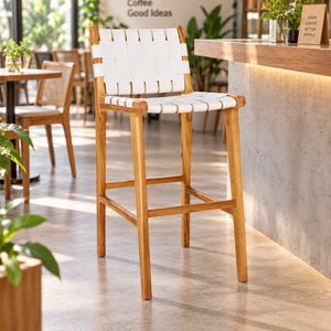 Tabouret de bar moderne en bois avec assise et dossier en similicuir blanc tressé, design scandinave pour bar à domicile, usage intérieur - Product Image 1