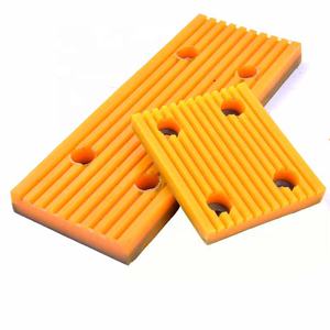 Plaque de préhension antidérapante en polyuréthane pour chariot élévateur, résistante à l'usure, pour pinces de machine à blocs de béton - Product Image 1