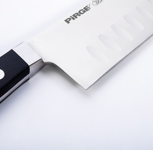 Cuchillo Santoku Clásico Forjado Pirge de 18 cm, Acero Inoxidable Alemán 1.4116, Cuchillo de Chef Profesional con Diseño Dimpled para Restaurante, Hotel y Hogar - Product Image 4