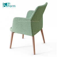 Fauteuil de loisirs en mousse moulé par injection ergonomique de luxe Fauteuil en métal pied en bois massif pivotant Bureau Réception Fauteuil au design italien