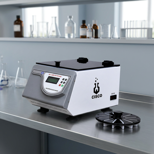 Centrifugeuse de laboratoire clinique à gel réfrigéré de table, haute et basse vitesse, basée sur un microprocesseur - Product Image 1