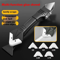 Raclette multifonctionnelle en plastique et acier avec lame de décapage de colle pour verre, idéale pour l'application de produits cosmétiques et le nettoyage des sols, ainsi que le jointement des interstices.