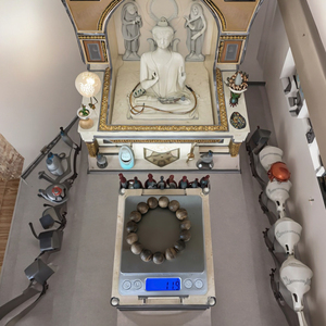 Pulsera de cuentas de agarwood negras para hombres y mujeres, pulsera de alta calidad de 13mm, finamente pulida - Product Image 1