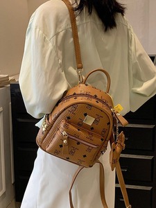 <span class=keywords><strong>Sac</strong></span> <span class=keywords><strong>à</strong></span> <span class=keywords><strong>dos</strong></span> de luxe en cuir véritable pour femmes de grande capacité <span class=keywords><strong>Sac</strong></span> de voyage tendance en polyester avec logo personnalisé pour le transport <span class=keywords><strong>à</strong></span> l'épaule <span class=keywords><strong>à</strong></span> l'école - Product Image 5