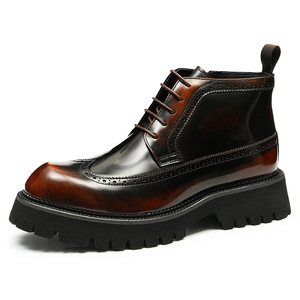 Zapatos de trabajo para hombre Martin con suela gruesa, parte superior de cuero brillante, cuero brocado, botas de cuero de caña alta para hombre. - Product Image 5