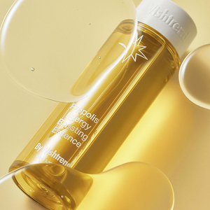 [Por Wishtrend] Propolis Energy Boosting First Essence 100ml Para una hidratación profunda y un cuidado suave para la renovación de la piel - Product Image 1