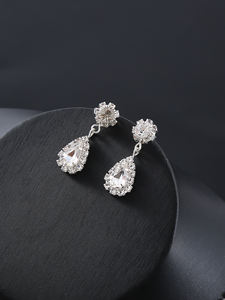 Ensemble de <span class=keywords><strong>collier</strong></span> et de boucles d'oreilles à fleurs simples et élégants, style vintage, bijoux plaqués argent pour les femmes, fiançailles, anniversaires, fêtes - Product Image 3