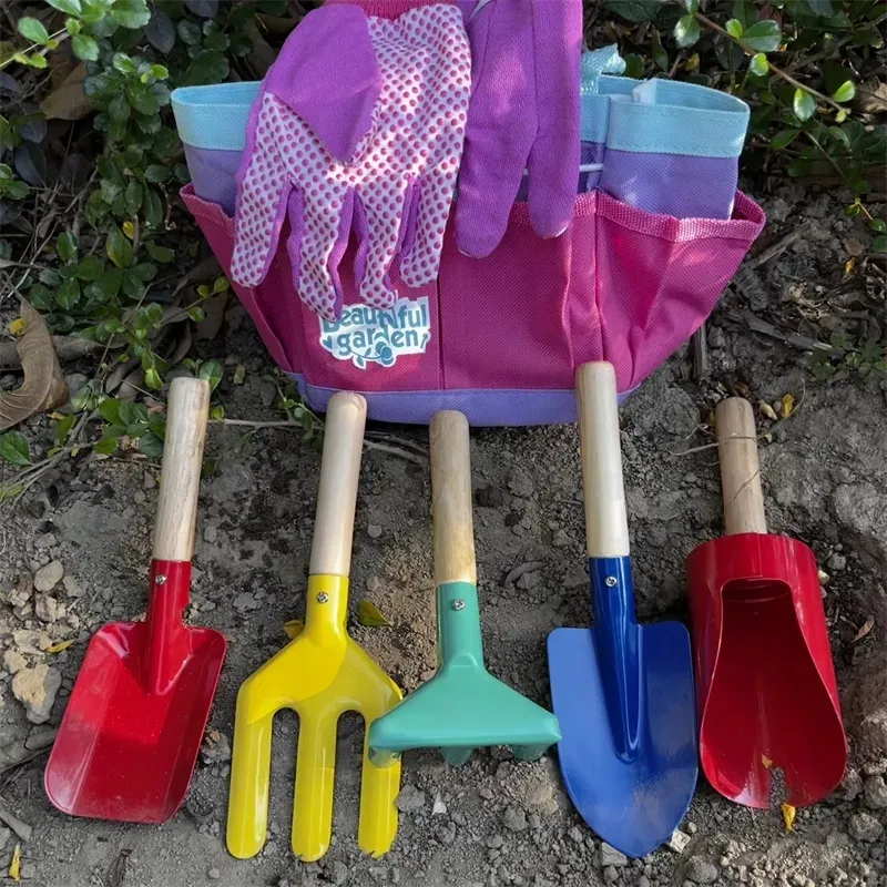 Commercio all'ingrosso in metallo legno da giardino giocattolo carino bambino strumento a mano per bambini attrezzi da giardinaggio Set di strumenti per bambini