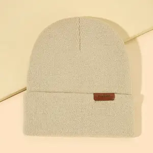 Chapeaux d'hiver personnalisés à grande flèche Bonnets en polaire Casquette de haute qualité pour hommes en hiver