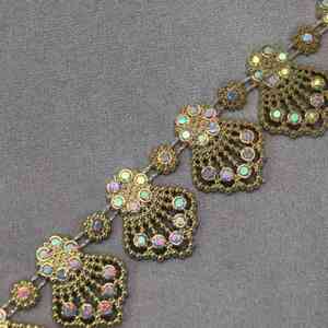 Accessoires vestimentaires ZSY, garnitures en perles acryliques dorées et argentées faites à la main, garnitures en forme de papillon, de cœur, de coquille, strass, chaîne en résine - Product Image 6