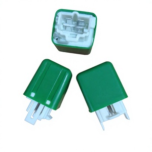 Relé Automotriz Nuevo de 12V 056700-7400 de Plástico para Reemplazo/Reparación - Product Image 1