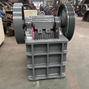 Concasseur à mâchoires portable mini pour concassage primaire de minerai d'or, granit, calcaire, béton, gravier, électrique/diesel avec convoyeur - Product Image 5