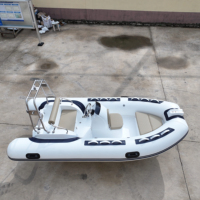 Bateau pneumatique rigide en FRP de 390 cm avec coque Hypalon PVC pour la pêche, à vendre