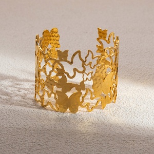 Pulsera Hueca de Acero Inoxidable de Lujo con Baño de Oro de 18K, Diseño Fresco y Dulce, para el Verano, Brazaletes de Moda - Product Image 3