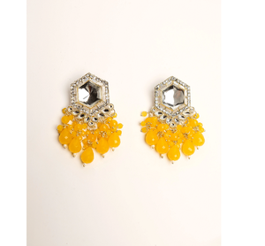 Pendientes Colgantes Hexagonales de Aleación de Zinc Chapados en Oro de Nuevo Diseño al por Mayor con Gotas de Perlas de Imitación y Cuentas Geométricas - Product Image 4