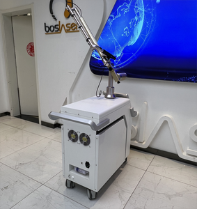 Máquina Láser Nd:YAG Q-Switch para Eliminación de Tatuajes Quirúrgica Estacionaria con Peeling de Carbono y Pulso Largo para Cirugía Plástica - Product Image 3