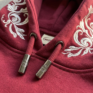 Sweat à capuche bordeaux tendance pour homme 2026 avec broderie florale blanche, coupe oversize, style streetwear, pull personnalisable avec logo WUYI - Product Image 5