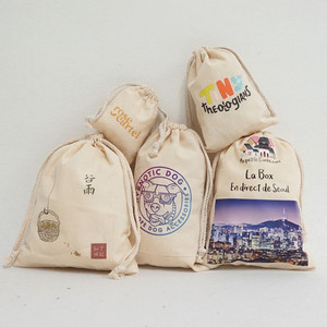 Sac cadeau promotionnel avec logo personnalisé, imprimé à l'écran, en toile de coton naturel, sac à cordon - Product Image 2