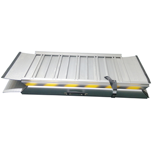 <span class=keywords><strong>Rampe</strong></span> portative en <span class=keywords><strong>aluminium</strong></span> mobile de fauteuil roulant pour des escaliers déplaçant le produit professionnel ISO9001 de taille - Product Image 1