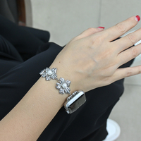 Montre intelligente à remontage de fleur de perle à la mode avec bracelet en acier inoxydable de luxe compatible avec pour Apple pour Huawei