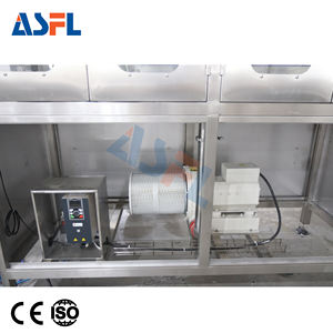 自動炭酸ソーダ3-in-1充填機3000BPHガラス瓶ライン - Product Image 5