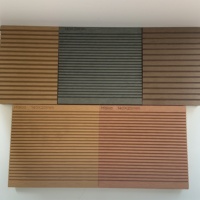 Planches de terrasse en WPC rainurées pour extérieur, jardin, piscine, terrasse en composite bois-plastique