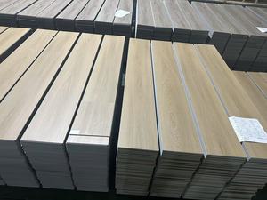Suelo SPC Rígido de 5mm con Base IXPE de 2mm, Instalación con Click, para Hogar y Oficina, Grado Comercial <span class=keywords><strong>AC5</strong></span>, Textura de Madera Impermeable - Product Image 3