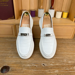 Factory Direct Custom Orange Crocodile <b>Leather</b> <b>Sneakers</b> – Men's Business Casual Exotic Shoes with Comfortable Outsole | OEM Serv - Product Image 4