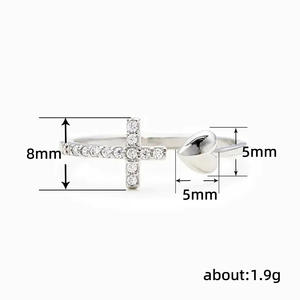 Anello a Croce H376 con Zirconia Cubica Micro Pavé, Gioiello Unisex Cristiano alla Moda, Idea Regalo - Product Image 5